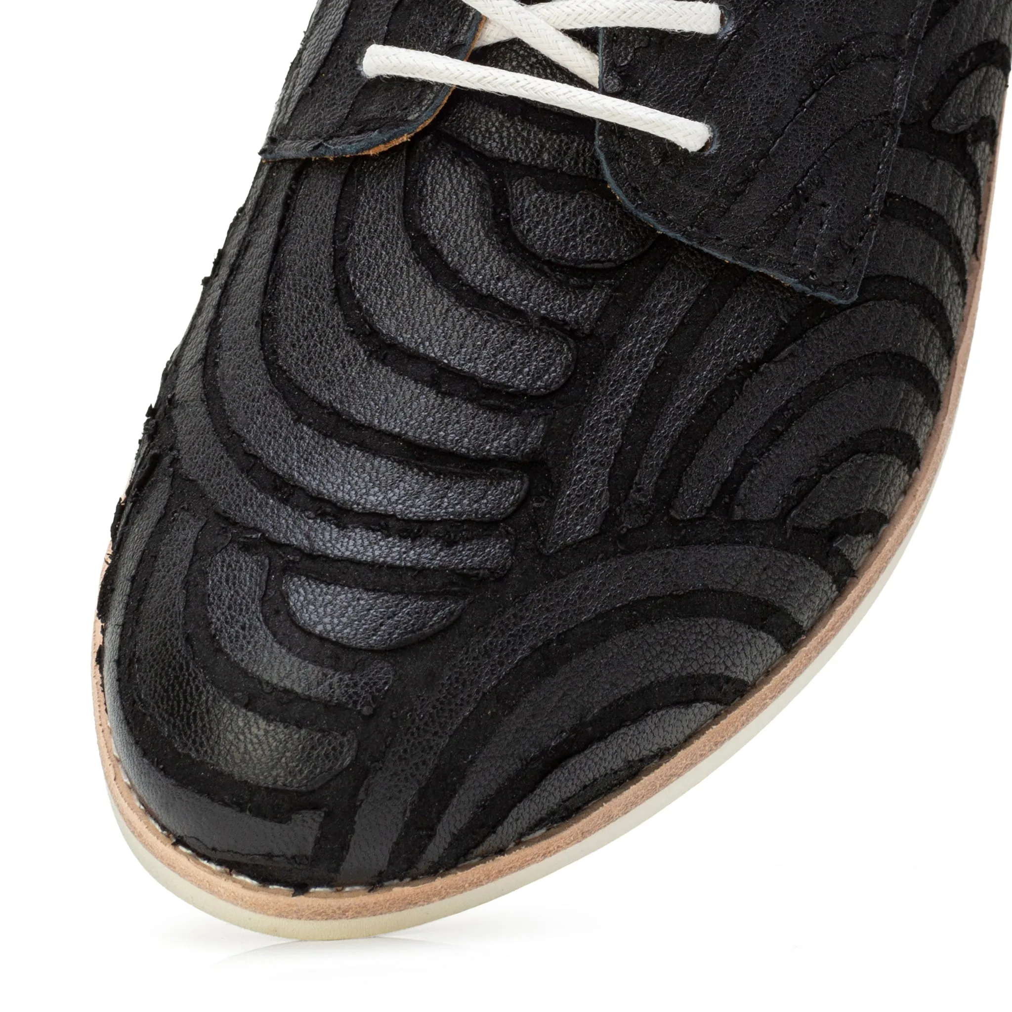 Derby Black Zebra