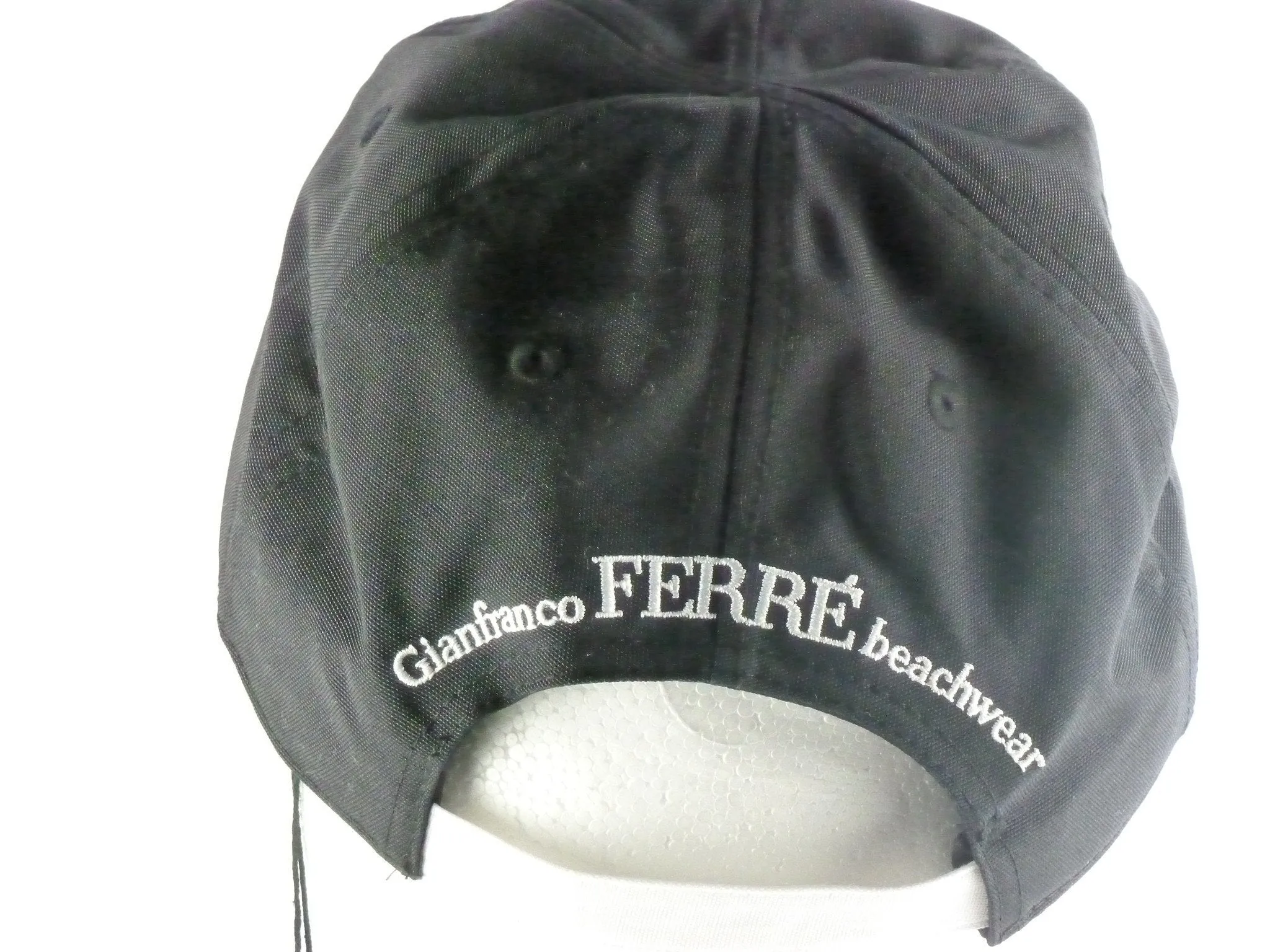 Gianfranco Ferre -  Cap 2