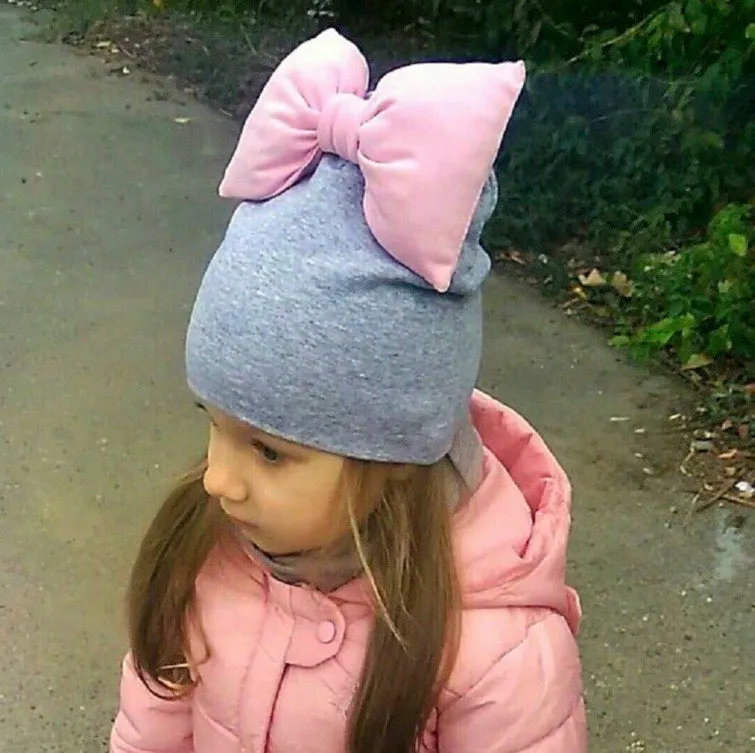 Girls Oversized Bow Beanie Hat   Scarf With Tassels - ONLY 5 LEFT !!!