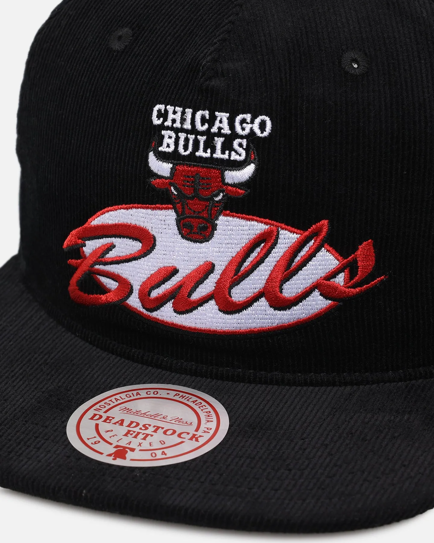 Mitchell & Ness Chicago Bulls Centre Circle Origin Snapback Black