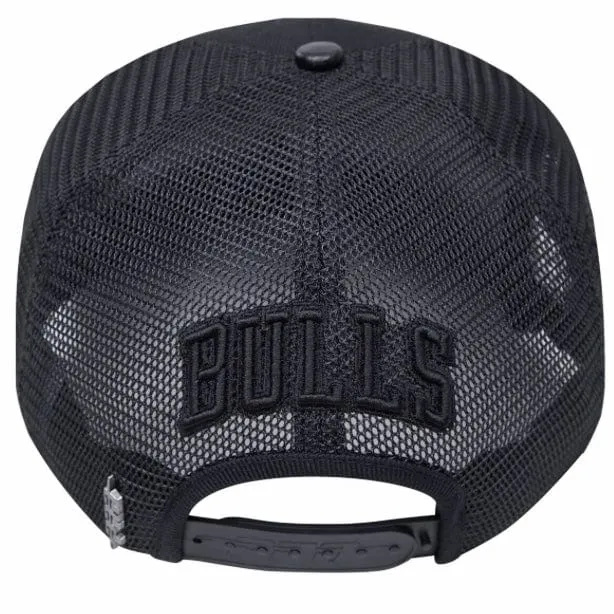 Pro Standard Chicago Bulls Classic Pinch Trucker (Black Out) BCB757880