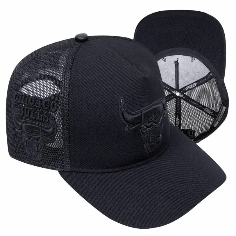 Pro Standard Chicago Bulls Classic Pinch Trucker (Black Out) BCB757880